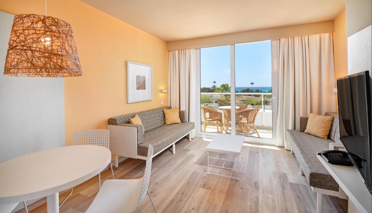 Protur Vista Badia Aparthotel Sa Coma  Room photo